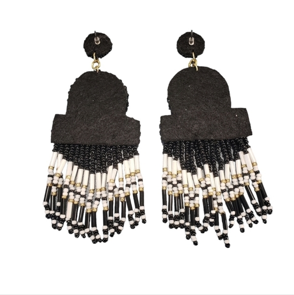 Scream Ghost Face Beaded Earrings - Picture 3 of 3